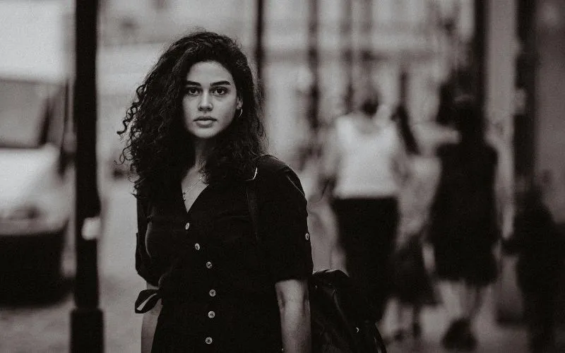 how to make your photos look like movie stills - featured image