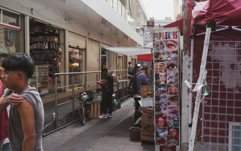 layered portrait photography, multi layered photography, layering street photography