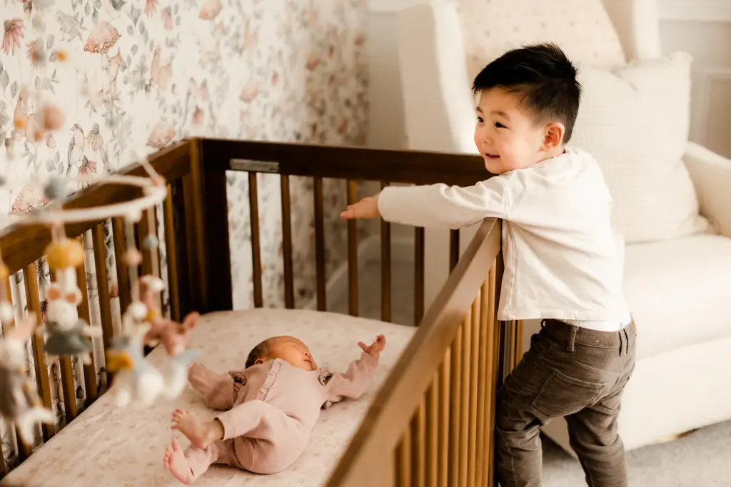 newborn photography tips by Briana Calderon