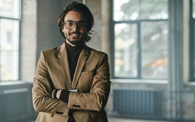 crossed arms for formal and bold look