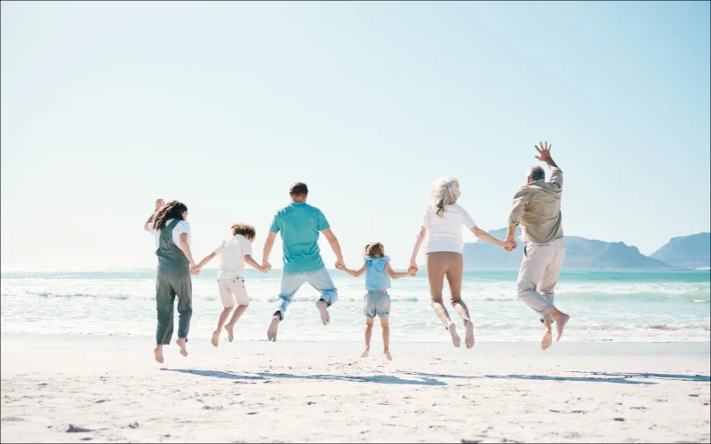 large family group photo idea, family picture ideas for large groups, large family posing ideas