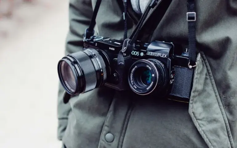 mirrirless camera vs dslr featured image