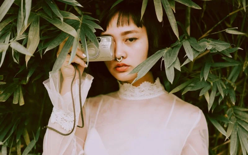 how can i be more photogenic, how to be more photogenic female, how to be more photogenic in pictures