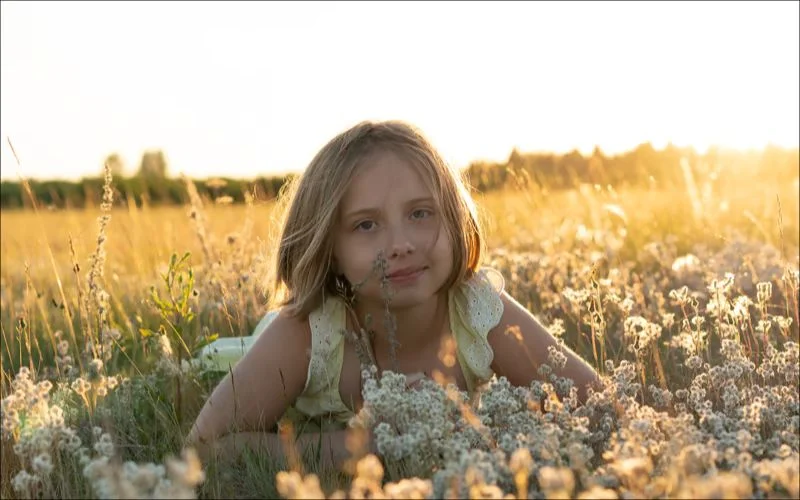 avoid unflattering and unwanted shadows