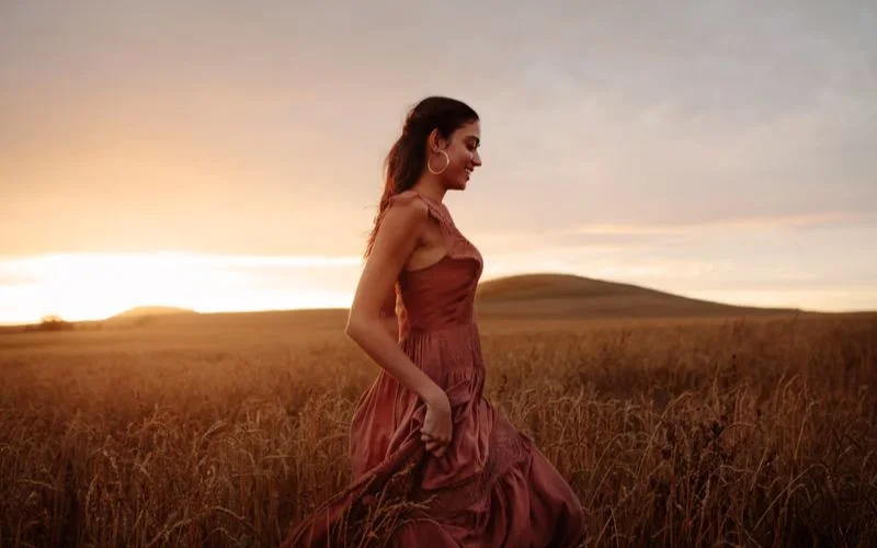 create lens flare during golden hour photography