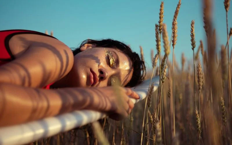 balance highlights and shadows for ethereal effect