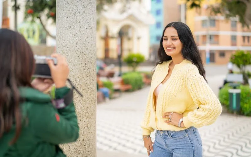 how can i be more photogenic, how to be more photogenic female, how to be more photogenic in pictures